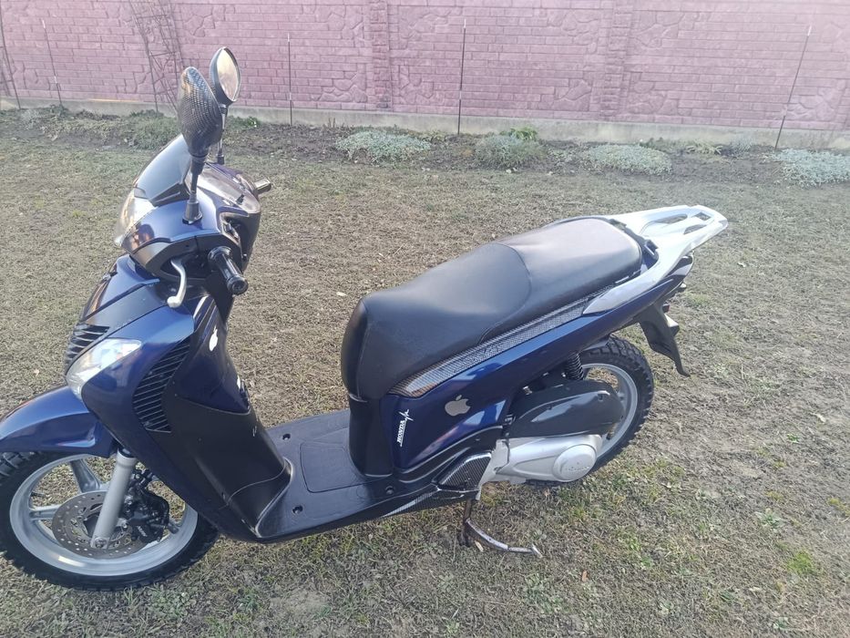 Продам хонда sh 150i рік 2010на полні ход все працуео
