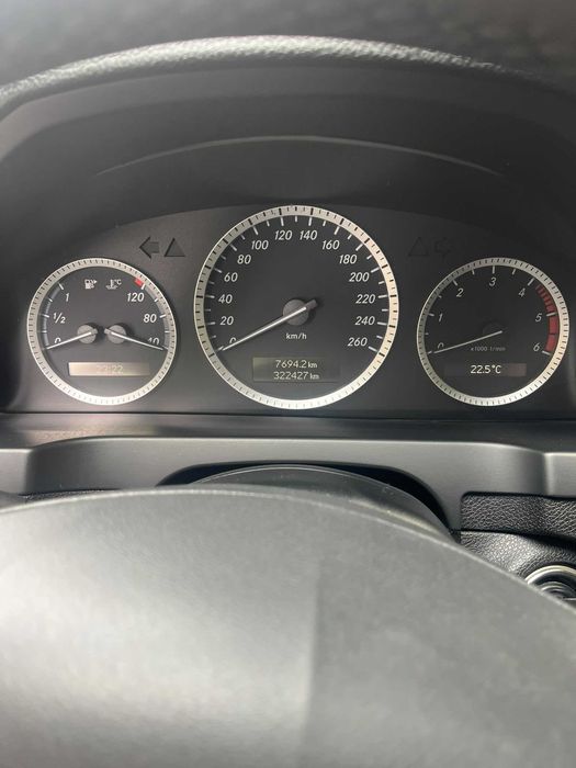 Mercedes-bens c200 cdi