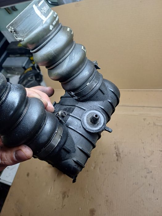 Радіатор Інтеркулера 1.6 HDI Peugeot 207 Citroen C2 C3