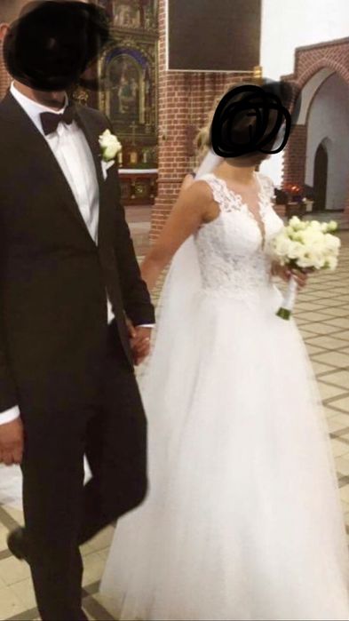 Piękna suknia ślubna CLASSA