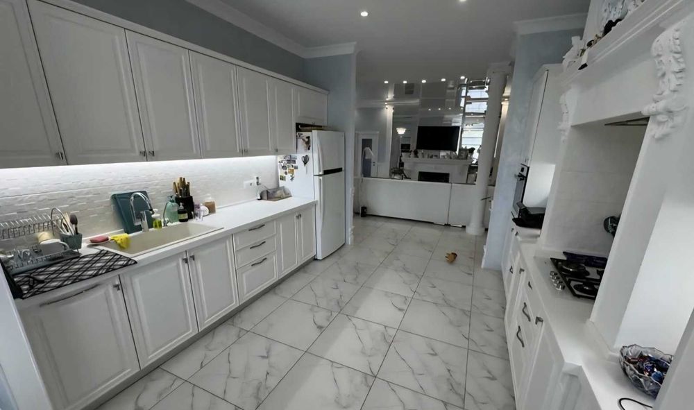 В продажу 2- поверховий сучасний будинок 2015 р.п