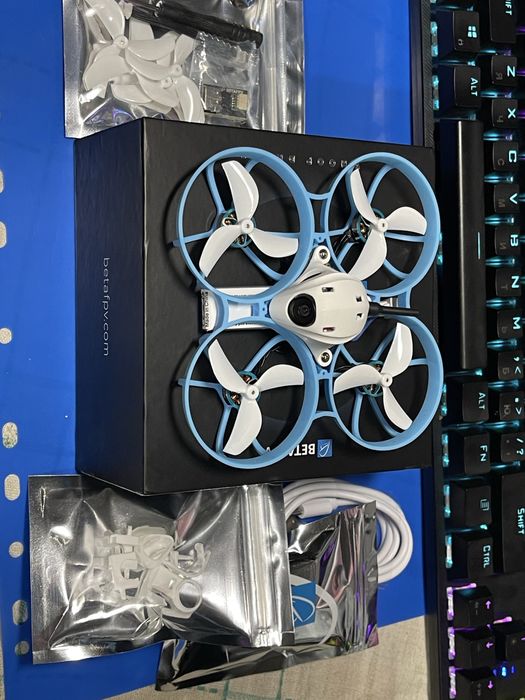 Стартовий набір для пілота дрона