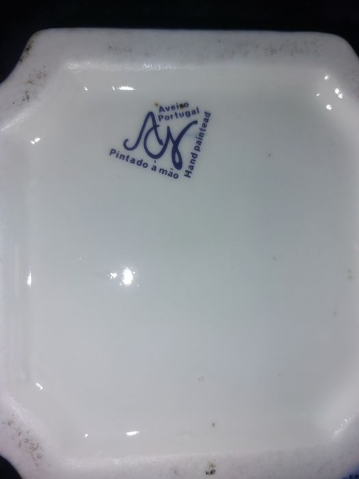 Caixa de porcelana decorativa