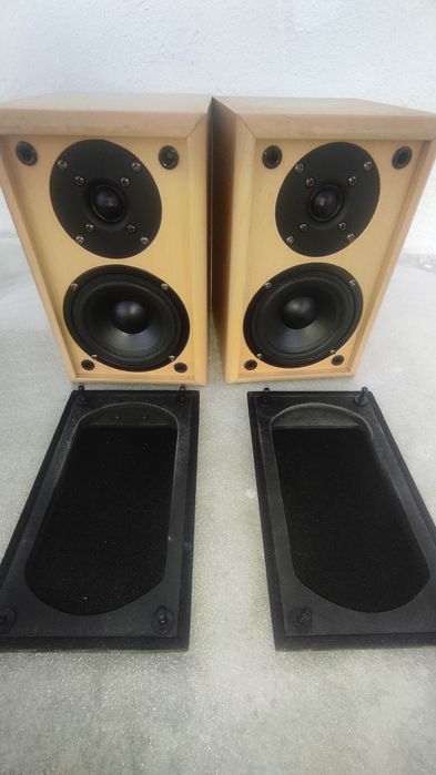 Colunas hi-fi Acoustic Solutions AV-20MK2