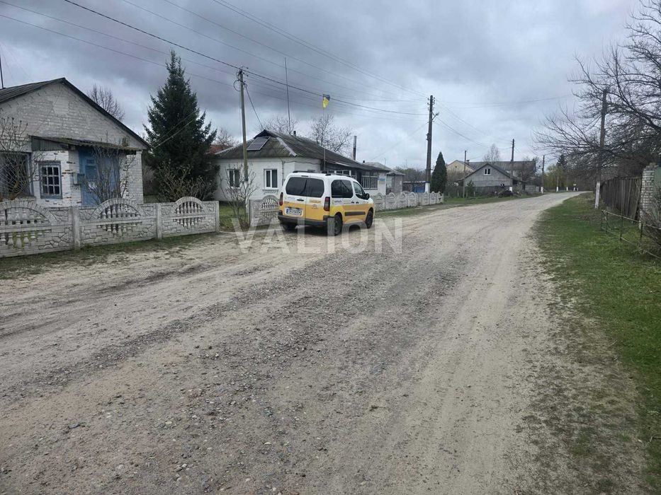 Продаж двоповерхового будинку Чернігівська обл с. Євминка,  Козелецький р.н.