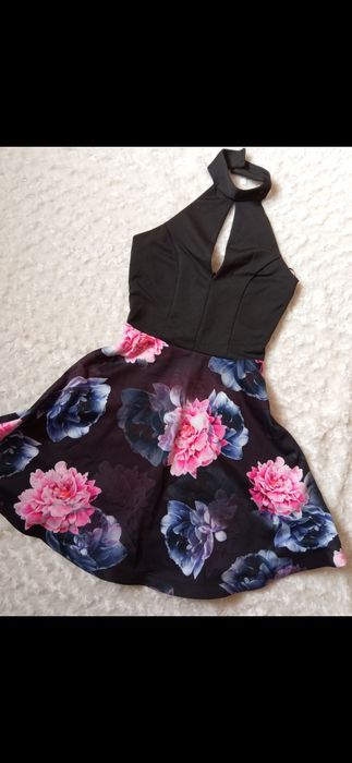 Sukienka LIPSY kwiaty