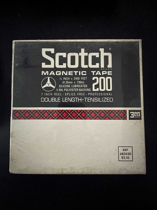 Vários tipos de bobines de fita magnética reel to reel