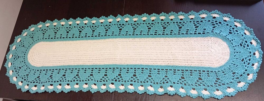 Tapete ou Caminho de mesa em crochê