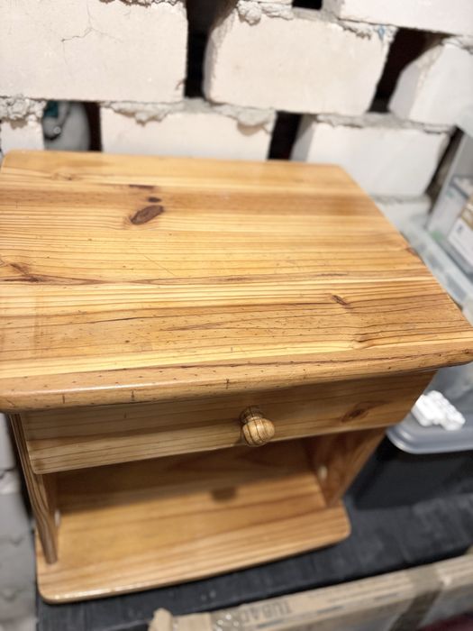 Drewniana szafka z szufladą, stolik