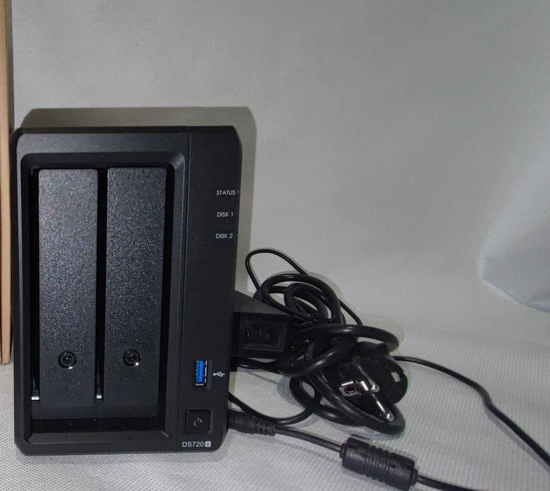 Synology DS720+ 10GB RAM (QuadCore CPU, Docker) DSM 7.4