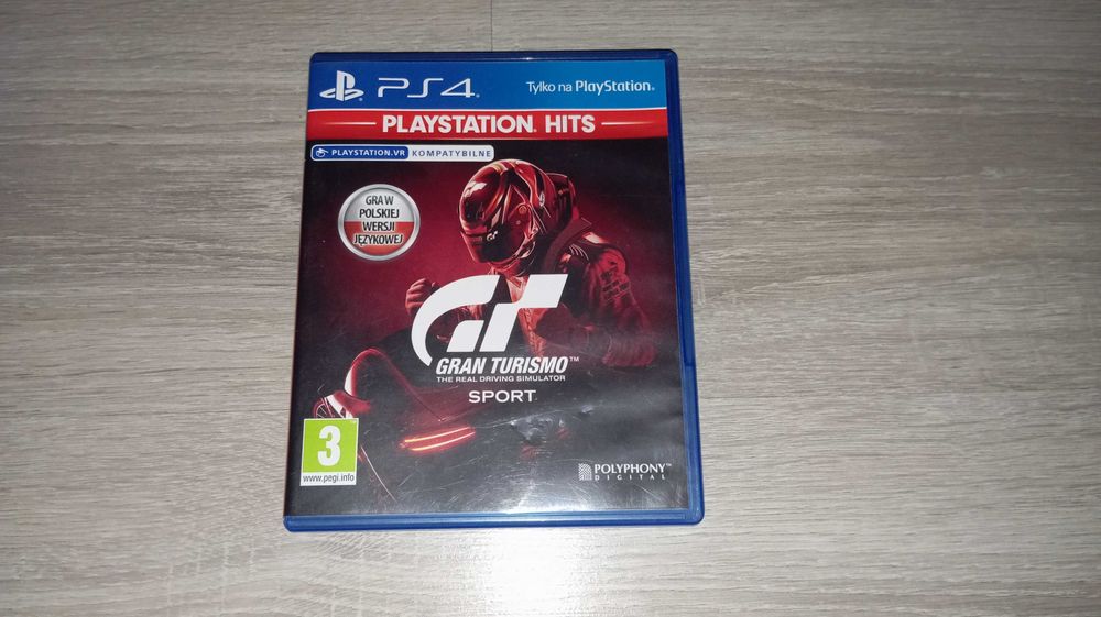 ps4 pro używany w bardzo dobrym stanie