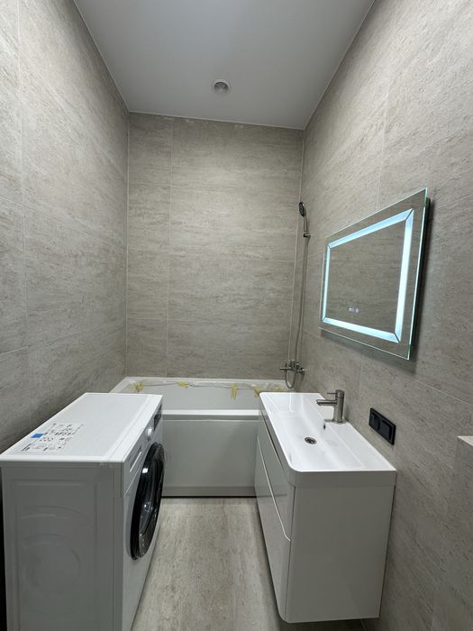 **ЦЕНТР! 37 кв.м. Сучасне Планування! Район Площі