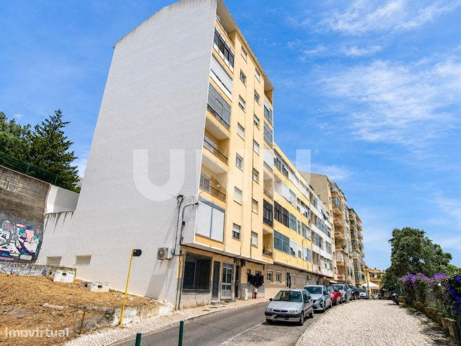 Apartamento T2 com terraço, em Santa Sofia, Vila Franca de Xira!