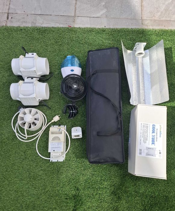 Armário de Cultivo e todo Equipamento relativo.