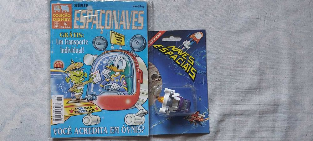 Coleção Disney Espaçonaves com os brindes