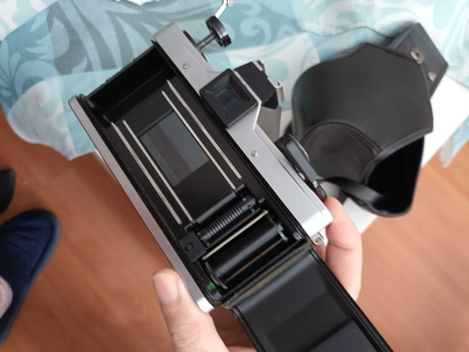 Máquina Fotográfica Analógica SLR  Vintage Praktika MTL 5 B