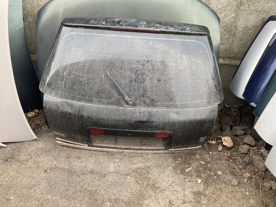 Задня скло на ляда Audi a6 на універсал