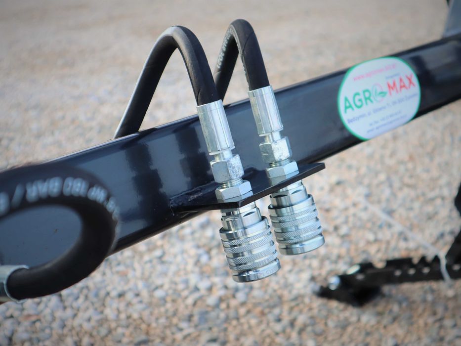 ZESTAW Ładowacz czołowy TUR Agro-Max C-360, MF 255 (krokodyl+łyżka)