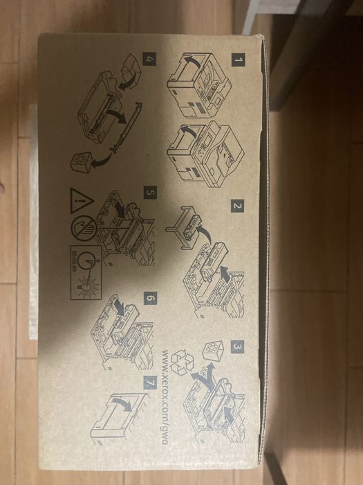 Продам принт-картридж 101R00555