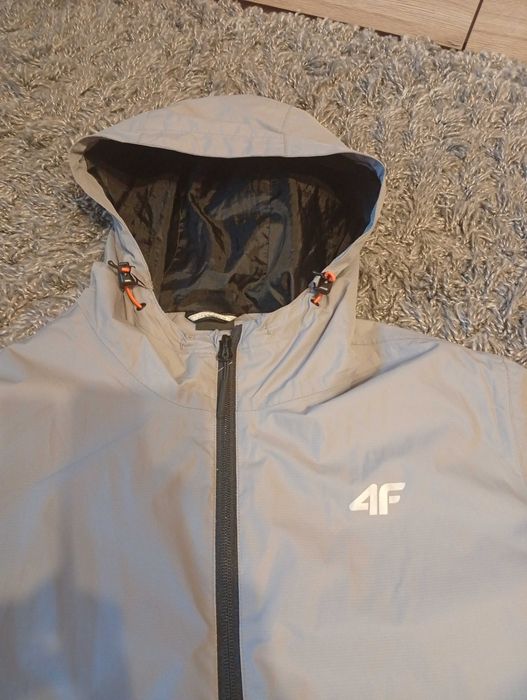 Kurtka 4F stan idealny (wiatrówka)