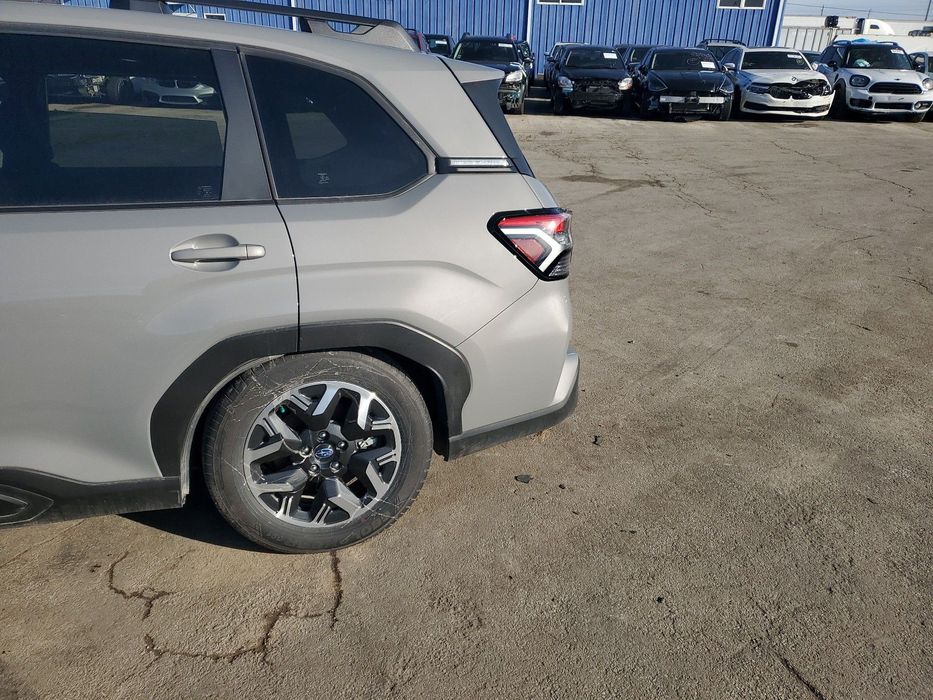 Запчастини субару форестер 2025 рік під бронь , покоління SL