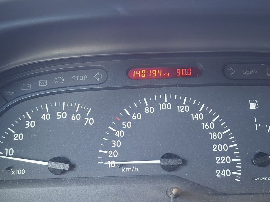 Renault Laguna 1.6 140 mil km