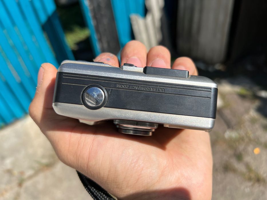 Olympus i zoom 3000  плёночный фотоаппарат
