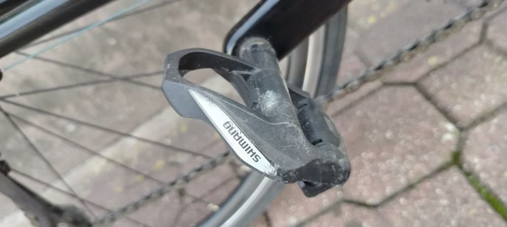 Cannondale CAAD Optimo 175 cm z aluminiową ramą i karbonowym widelcem osprzęt shimano