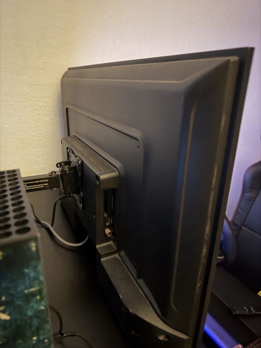 TV Samsung + Suporte Plex Premium 32 Polegadas