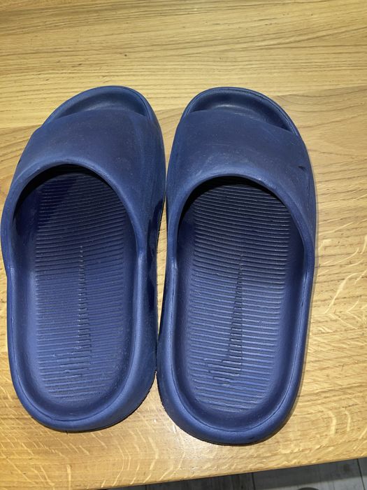 Klapki basenowe  męskie  NIKE CALM SLIDE 2.0 DIFFUSED 43 nowa edycja super Okazja