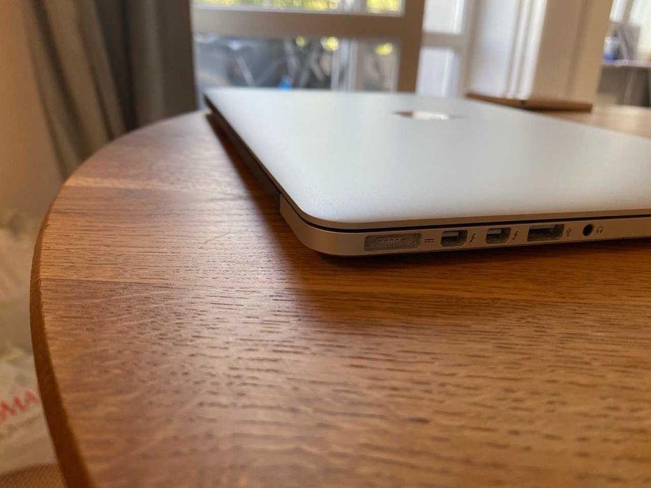MacBook Pro 15" (2015) | 16 GB RAM | 256 GB SSD | Bardzo dobry stan