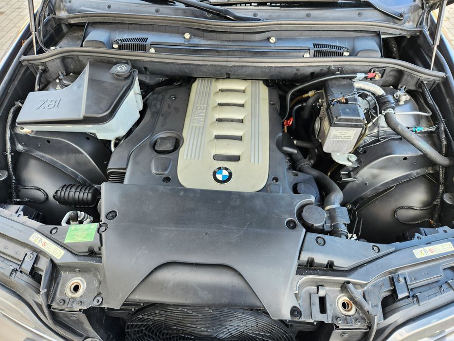 BMW X5 — fotografia 8