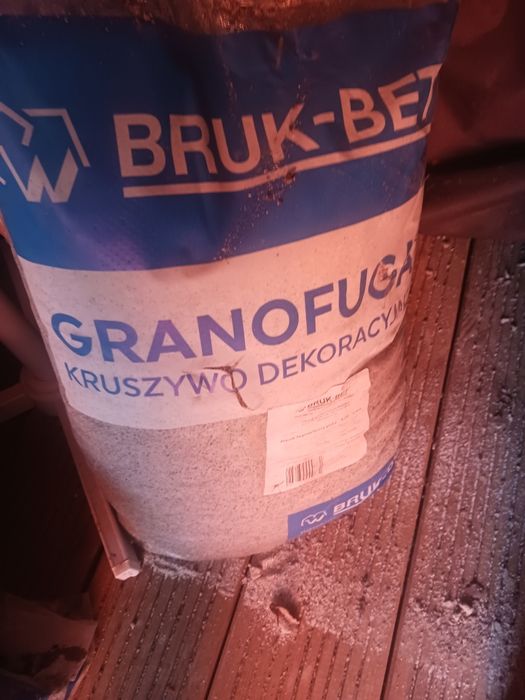 Piasek do fugowania  0,25-2 szaro jasna Bruk-Bet