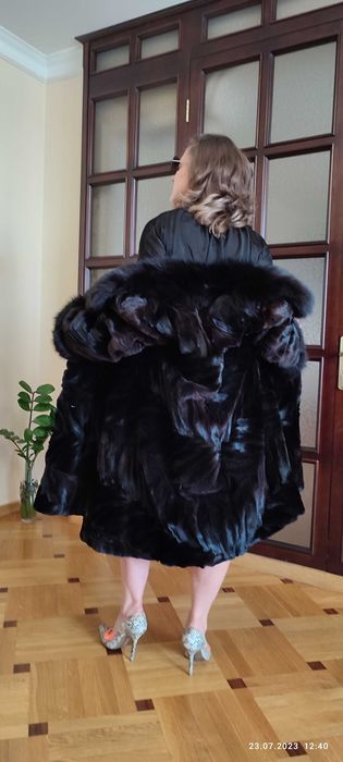 Продам шубу норкову