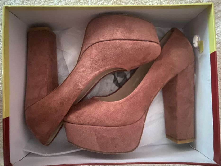 Нові туфлі 35 розміру