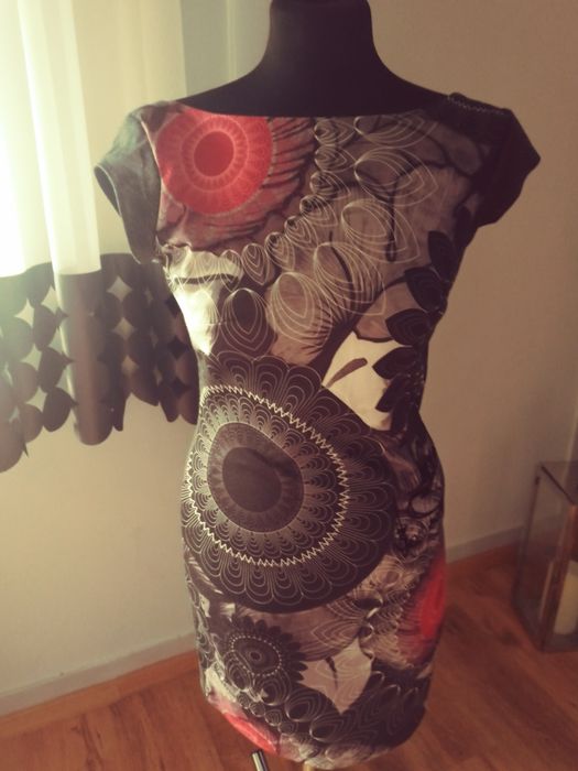 Sukienka.lato szaro wzory M.Desigual