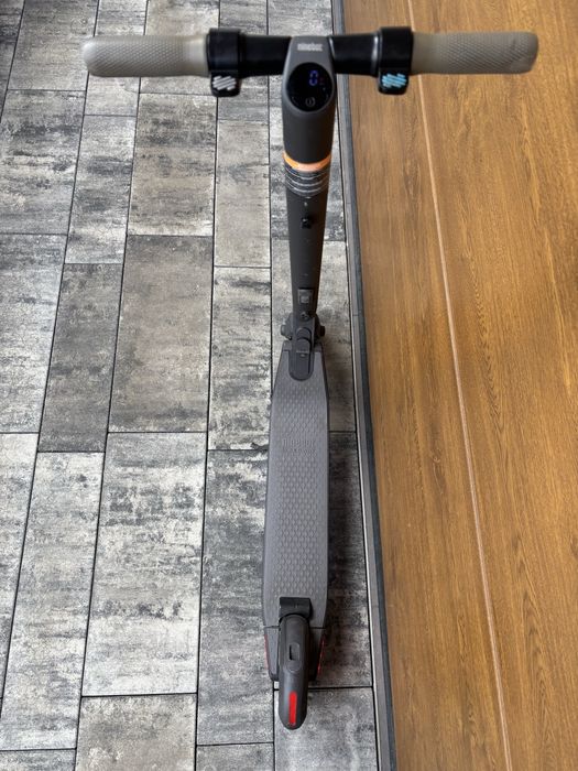 Hulajnogs elektryczna Ninebot Segway ES2