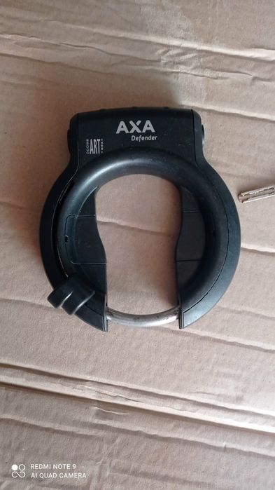 Замок на задне колесо велосипеда