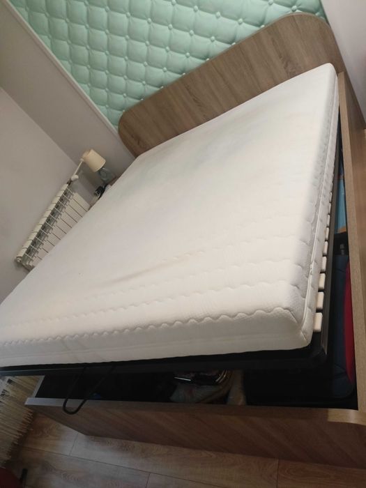 Łozko drewniane 160/200 z funkcją szafy