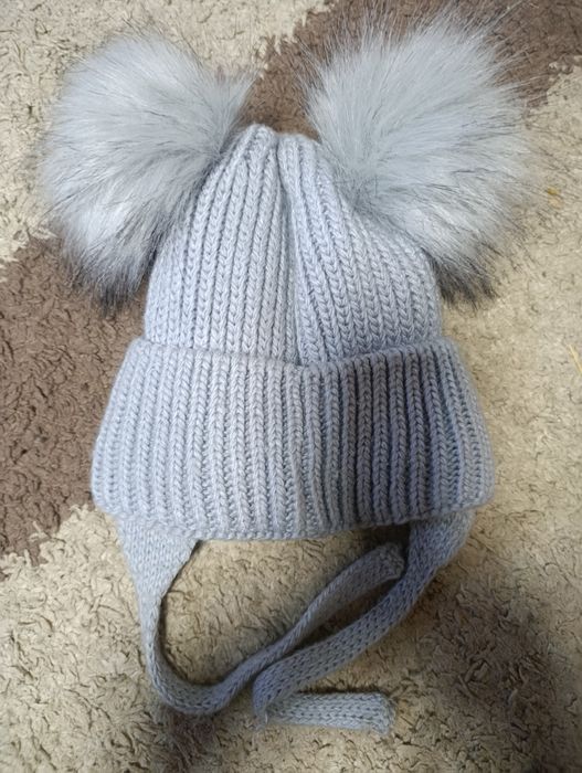 Шапка зимова для дівчинки