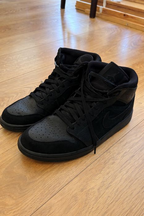 Jordan Air 1 Mid Black