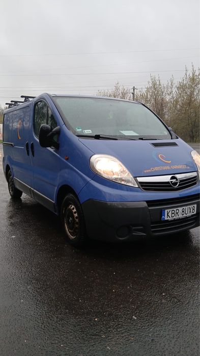 Opel vivaro 2.0.   .