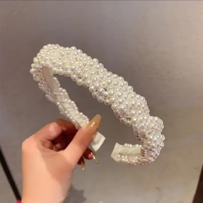 Обруч з перлин для волосся
