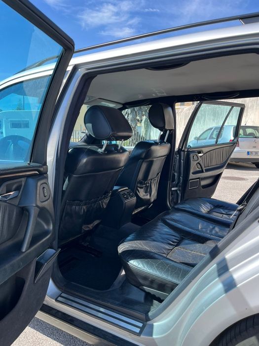 MERCEDES-BENZ E300 Avantgard