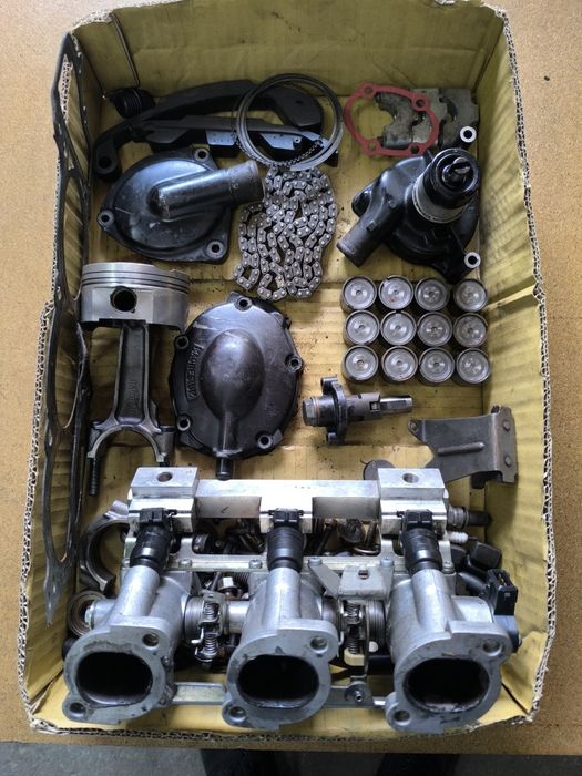 Motor triumph 955i + motor para peças + injeção