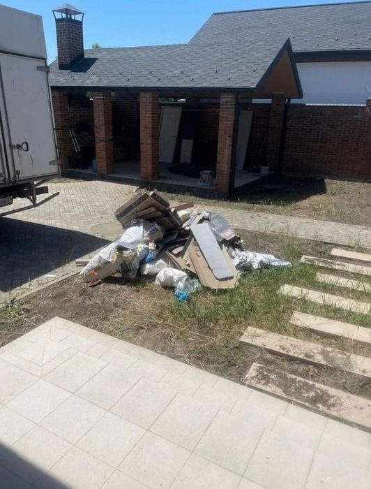 Вывоз мусора и хлама в Одессе. Быстро, аккуратно, недорого!