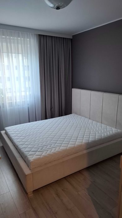 Łózko tapicerowane z materacem 160 cm MK Koło