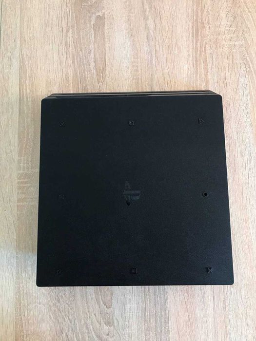 PS4 Pro 1TB 3-я ревизия (CUH-72xx) — Самая тихая версия! + 2 джойстика + 4 топовые игры в подарок