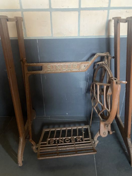 Suporte de maquina de costura Singer original