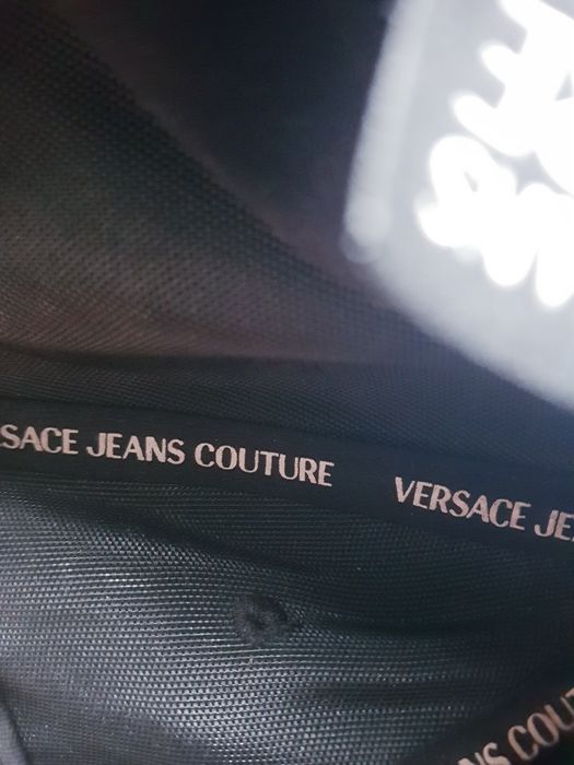 Czapka męska z daszkiem marki Versace Jeans Couture.